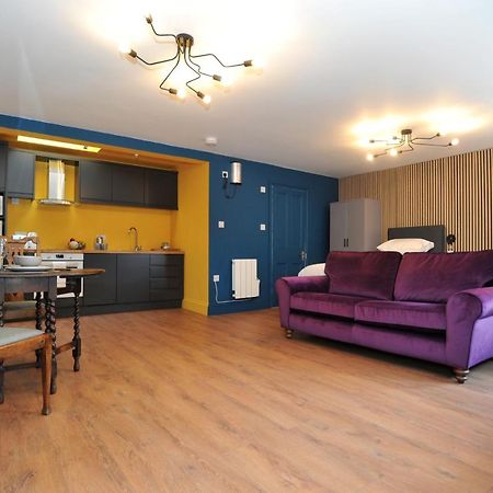 Beechurst Serviced Apartments Челтнем Екстер'єр фото