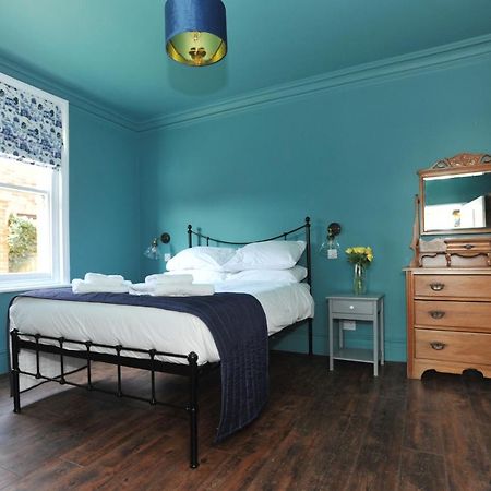 Beechurst Serviced Apartments Челтнем Екстер'єр фото