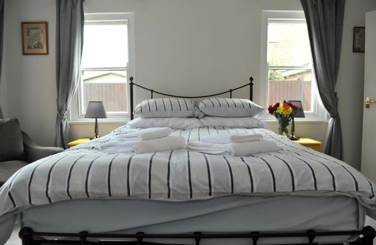 Beechurst Serviced Apartments Челтнем Екстер'єр фото