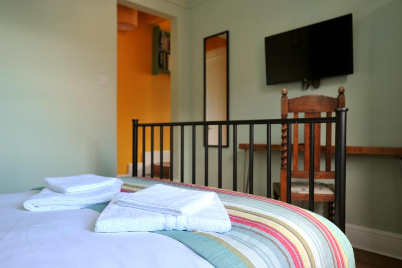 Beechurst Serviced Apartments Челтнем Екстер'єр фото
