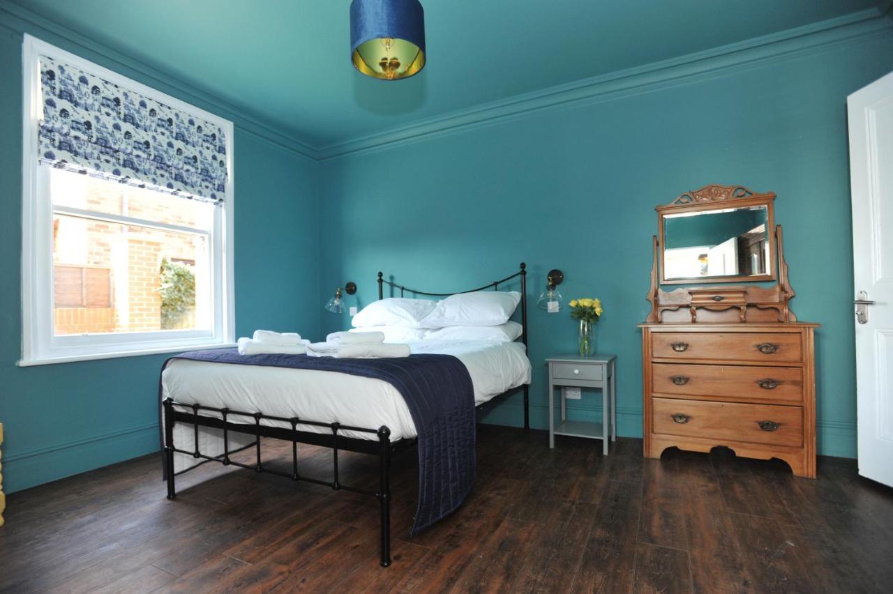 Beechurst Serviced Apartments Челтнем Екстер'єр фото