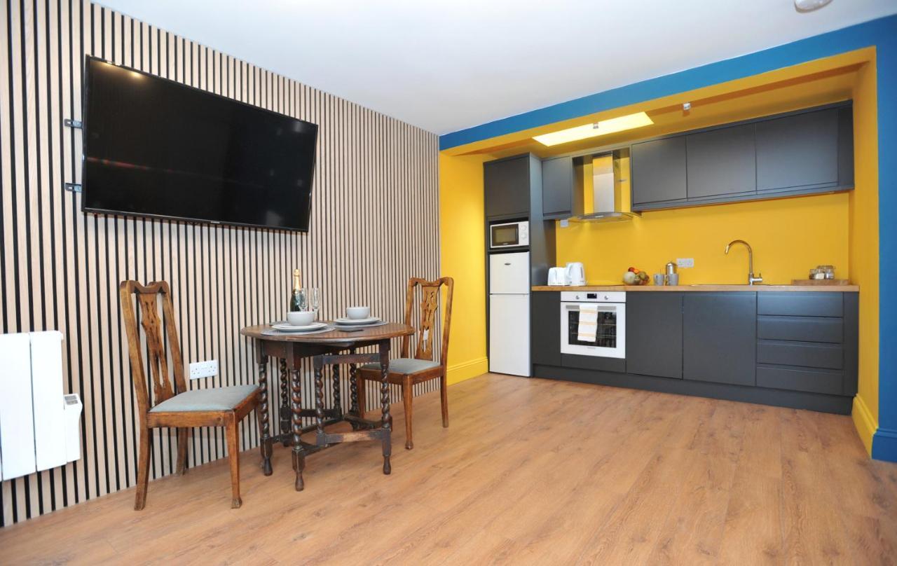 Beechurst Serviced Apartments Челтнем Екстер'єр фото