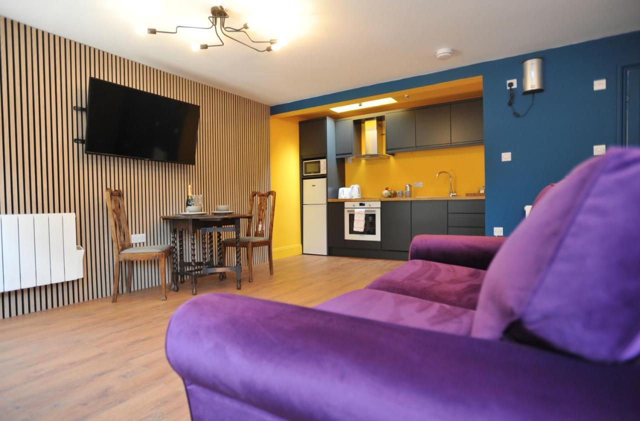 Beechurst Serviced Apartments Челтнем Екстер'єр фото