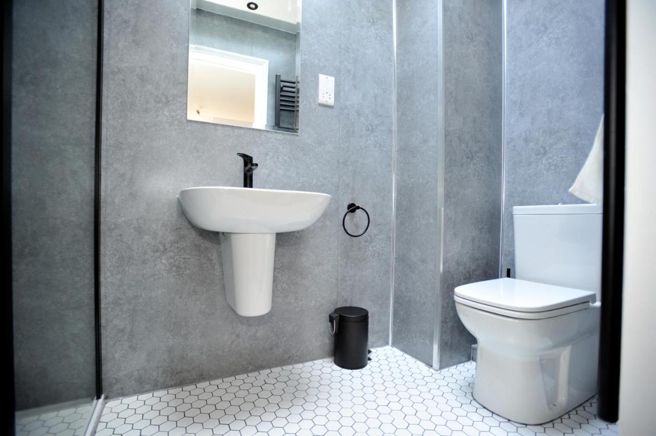 Beechurst Serviced Apartments Челтнем Екстер'єр фото