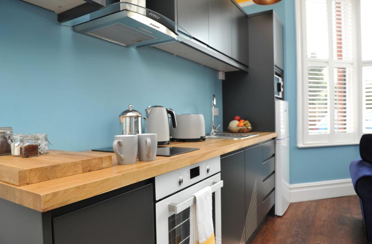 Beechurst Serviced Apartments Челтнем Екстер'єр фото